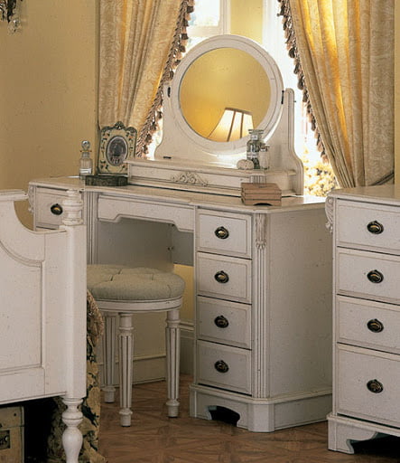 туалетный столик туалетный столик с зеркалом трюмо с зеркалом туалетный столик +для девочки белые туалетные столики туалетный столик фото 