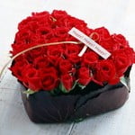 Saint_Valentines_Day_Roses_on_Valentine_s_Day_013088_